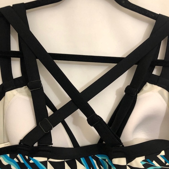 Womens Blue, Black, White Swimsuit. Size 18. By: Cactus. Like New. - Picture 6 of 9